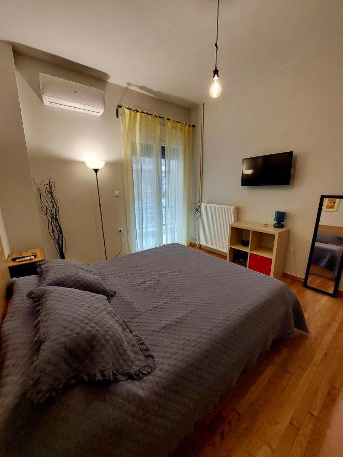 Christina-Anna Athens City Center Walking Distance To Everywhere And Acropolis, In One Of The Most Favorable Locations By National Gardens And Zoo, Hellenic Parliament In Syntagma And Stylish Exquisite Kolonaki Cozy Renovated Apartment Bagian luar foto