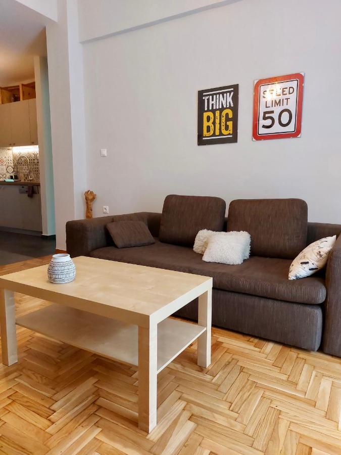 Christina-Anna Athens City Center Walking Distance To Everywhere And Acropolis, In One Of The Most Favorable Locations By National Gardens And Zoo, Hellenic Parliament In Syntagma And Stylish Exquisite Kolonaki Cozy Renovated Apartment Bagian luar foto