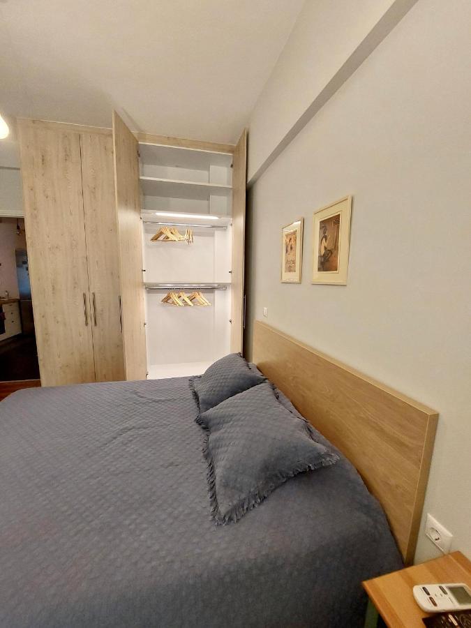 Christina-Anna Athens City Center Walking Distance To Everywhere And Acropolis, In One Of The Most Favorable Locations By National Gardens And Zoo, Hellenic Parliament In Syntagma And Stylish Exquisite Kolonaki Cozy Renovated Apartment Bagian luar foto