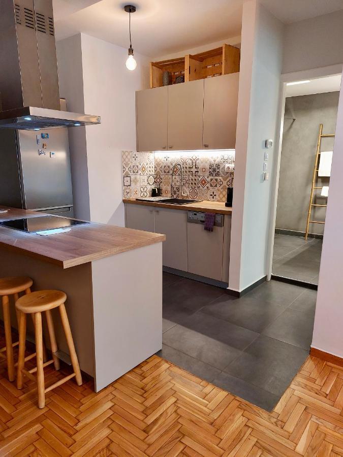 Christina-Anna Athens City Center Walking Distance To Everywhere And Acropolis, In One Of The Most Favorable Locations By National Gardens And Zoo, Hellenic Parliament In Syntagma And Stylish Exquisite Kolonaki Cozy Renovated Apartment Bagian luar foto