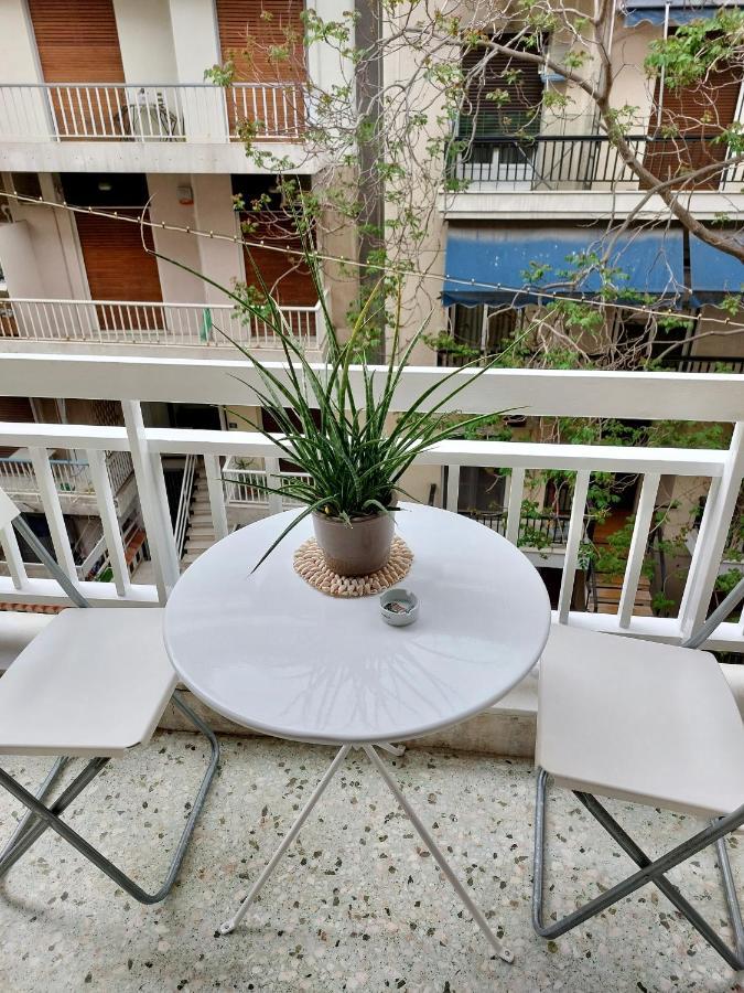 Christina-Anna Athens City Center Walking Distance To Everywhere And Acropolis, In One Of The Most Favorable Locations By National Gardens And Zoo, Hellenic Parliament In Syntagma And Stylish Exquisite Kolonaki Cozy Renovated Apartment Bagian luar foto